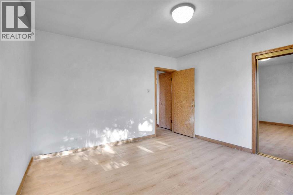 1956 Kelwood Drive SW, Calgary, Alberta  T3E 3Z3 - Photo 14 - A2275340