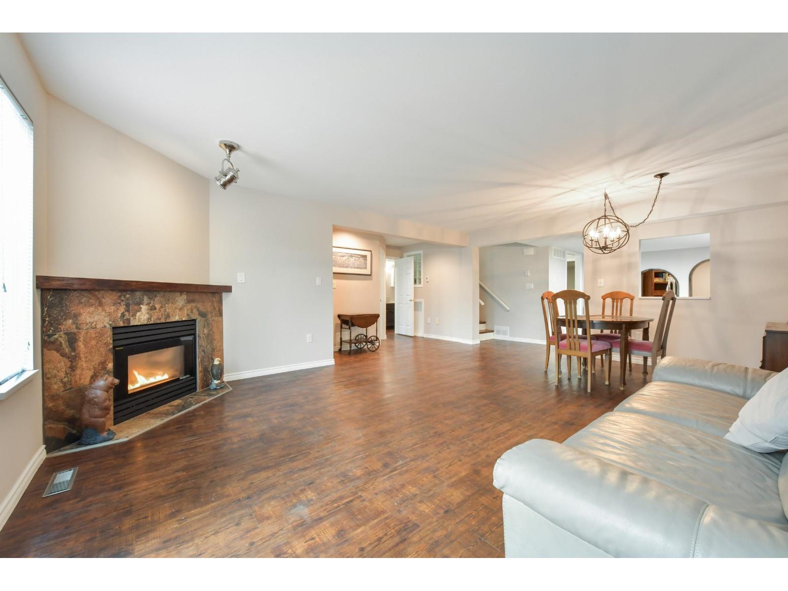 51 32361 Mcrae Avenue, Mission, British Columbia  V2V 4X7 - Photo 3 - R3103023