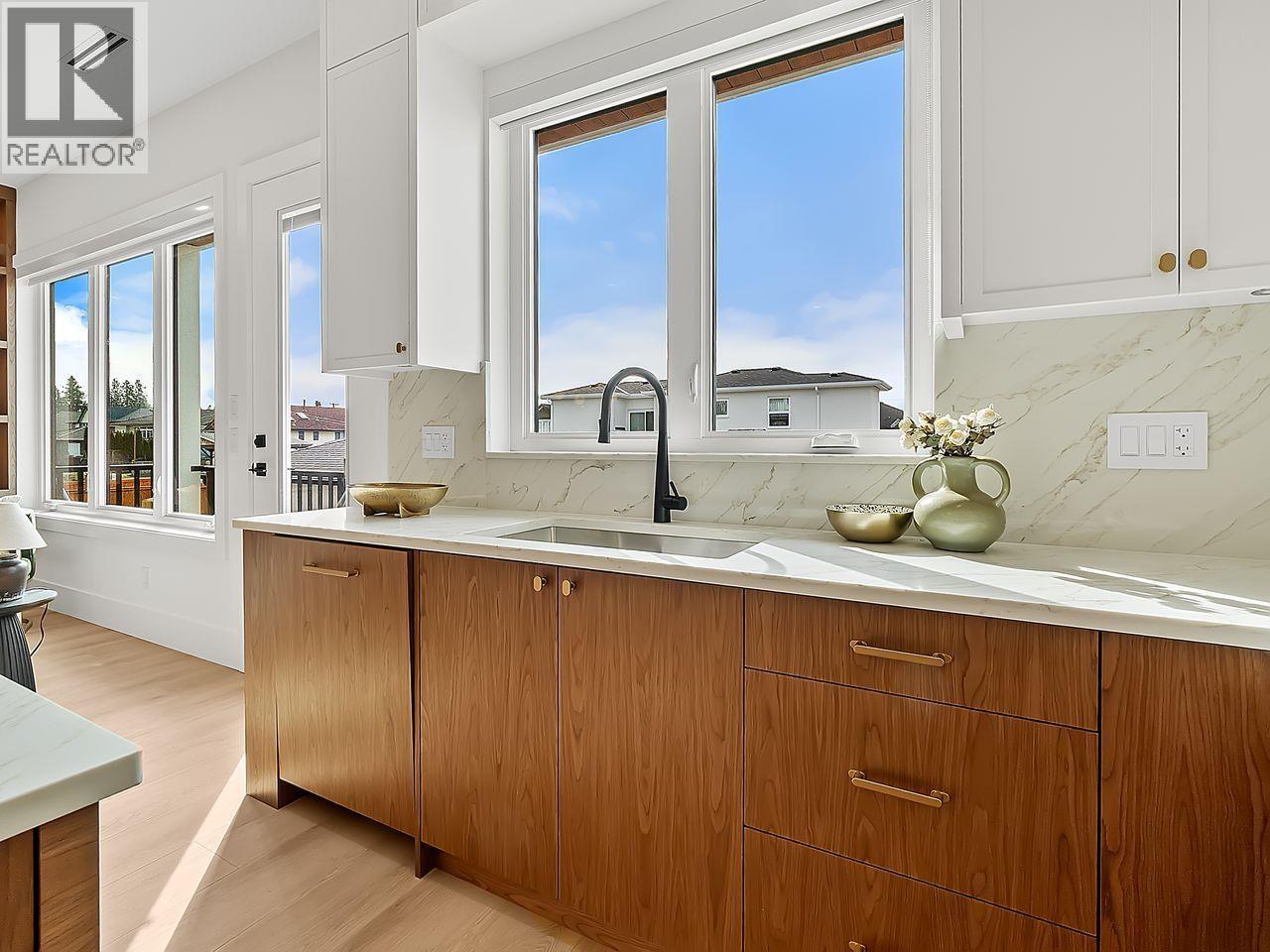 3 4432 Irmin Street, Burnaby, British Columbia  V5J 1X7 - Photo 15 - R3103129