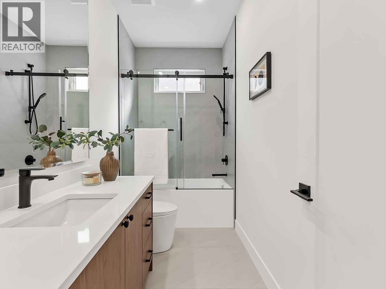 3 4432 Irmin Street, Burnaby, British Columbia  V5J 1X7 - Photo 36 - R3103129