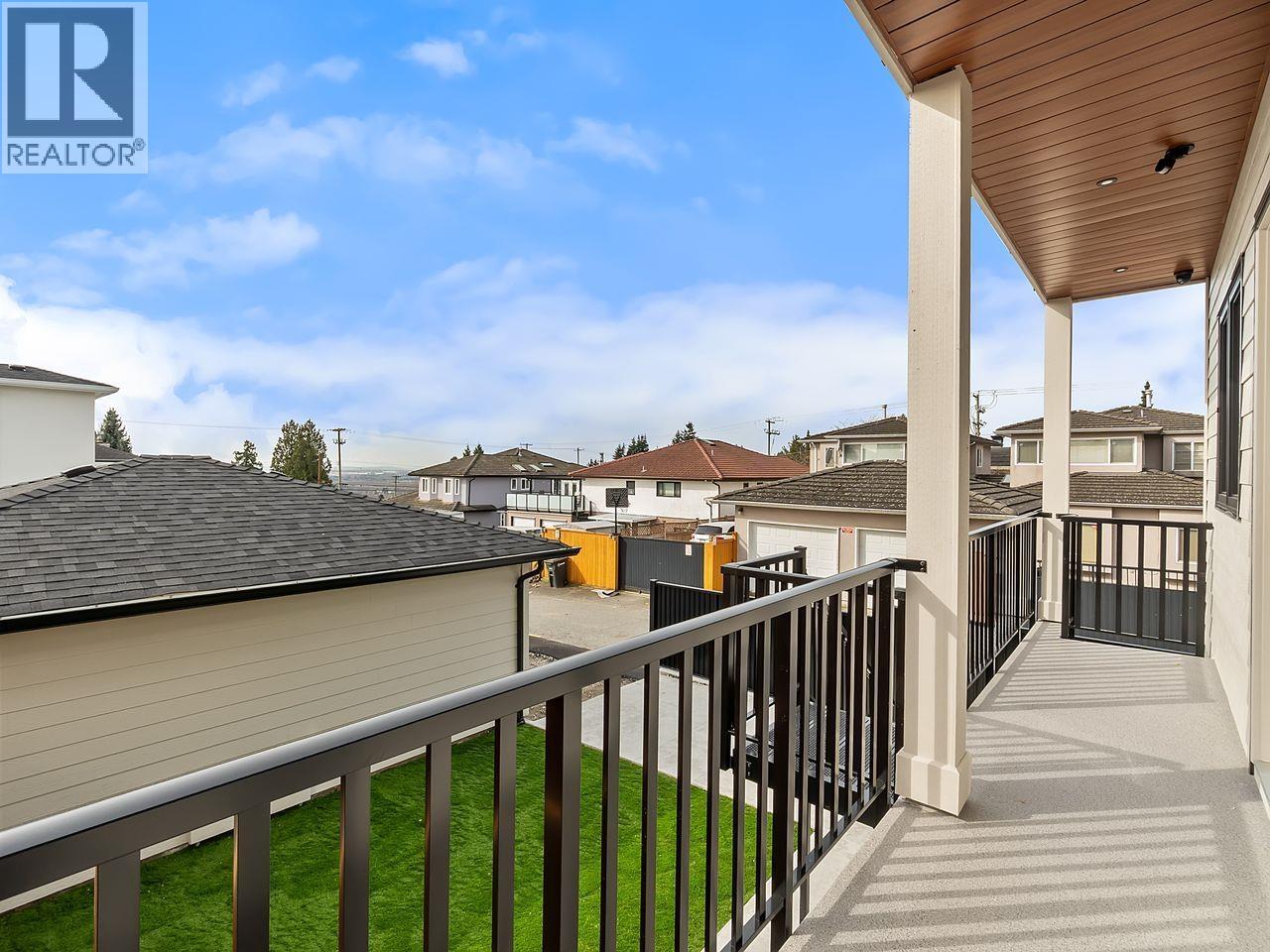 3 4432 Irmin Street, Burnaby, British Columbia  V5J 1X7 - Photo 4 - R3103129