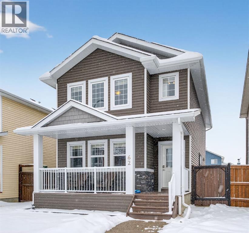 62 Mackenzie Way, Carstairs, Alberta  T0M 0N0 - Photo 4 - A2289385