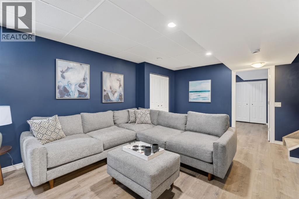 62 Mackenzie Way, Carstairs, Alberta  T0M 0N0 - Photo 38 - A2289385