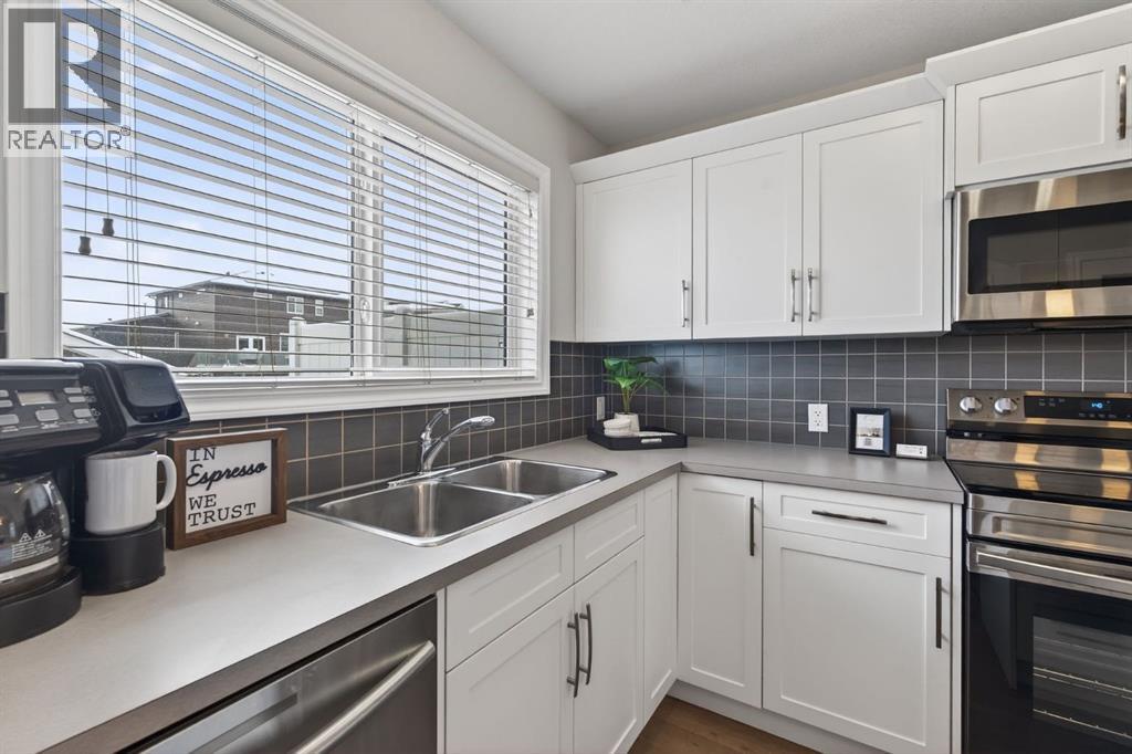 62 Mackenzie Way, Carstairs, Alberta  T0M 0N0 - Photo 19 - A2289385