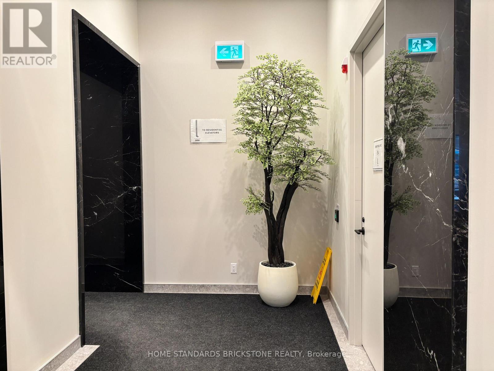 4110 - 180 Front Street E, Toronto, Ontario M5A 0A9 - Photo 6 - C12921772