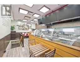 792 BATHURST STREET, Toronto, Ontario