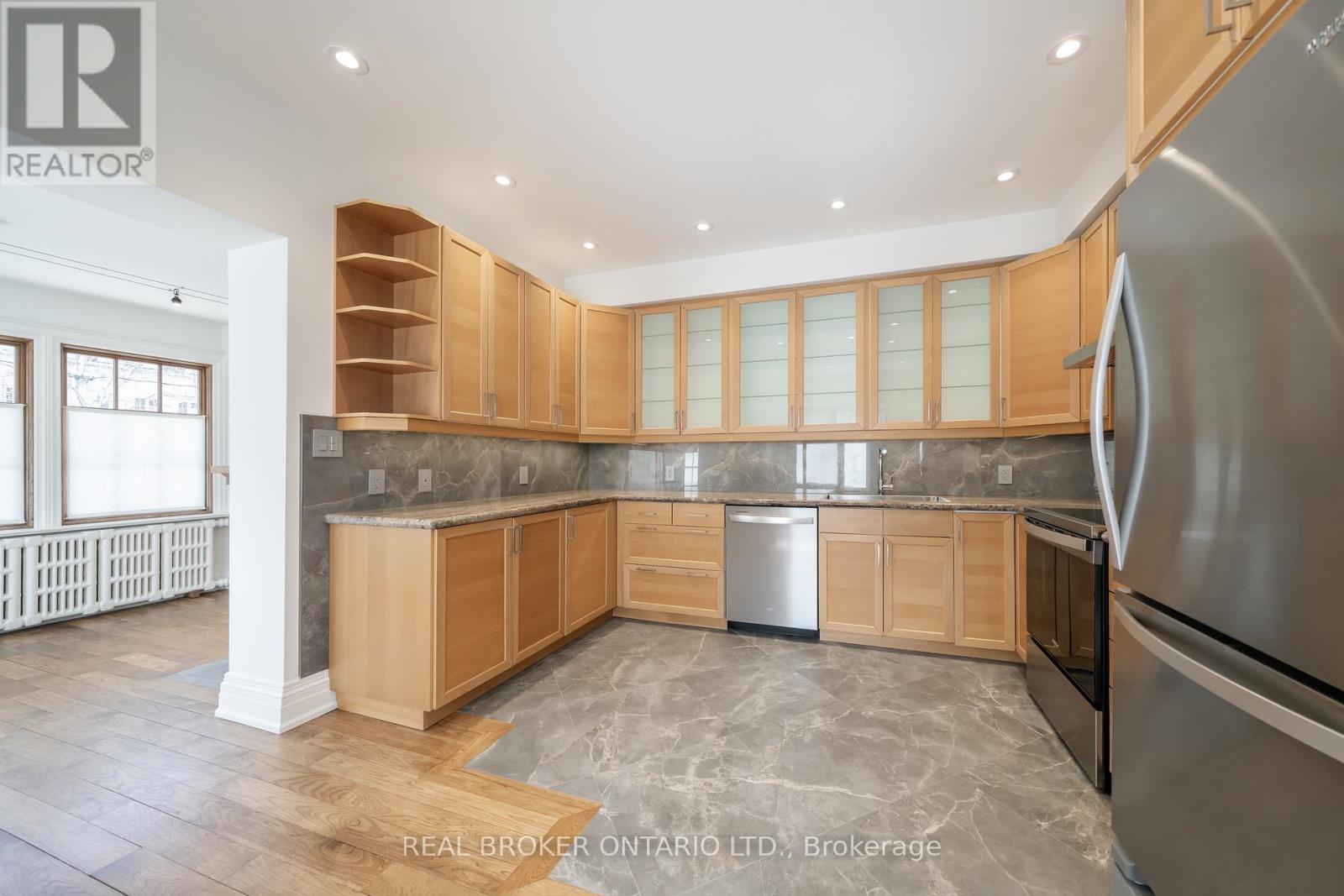 114 Heath Street W, Toronto, Ontario  M4V 1T6 - Photo 12 - C12921782