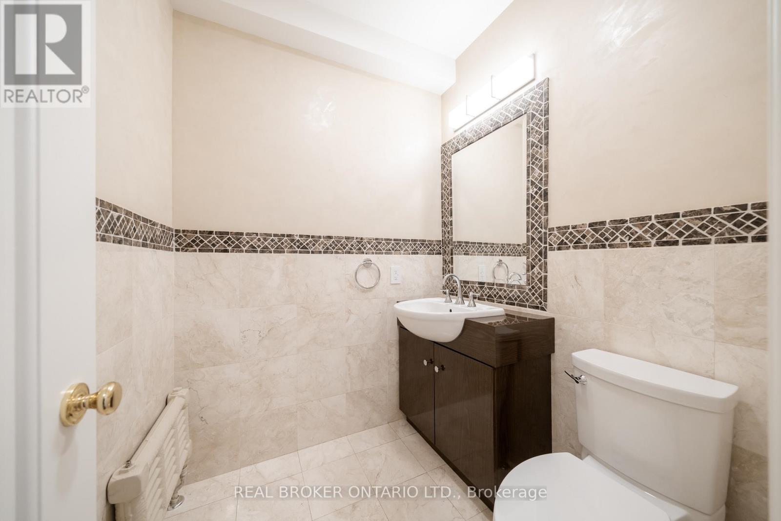 114 Heath Street W, Toronto, Ontario  M4V 1T6 - Photo 16 - C12921782