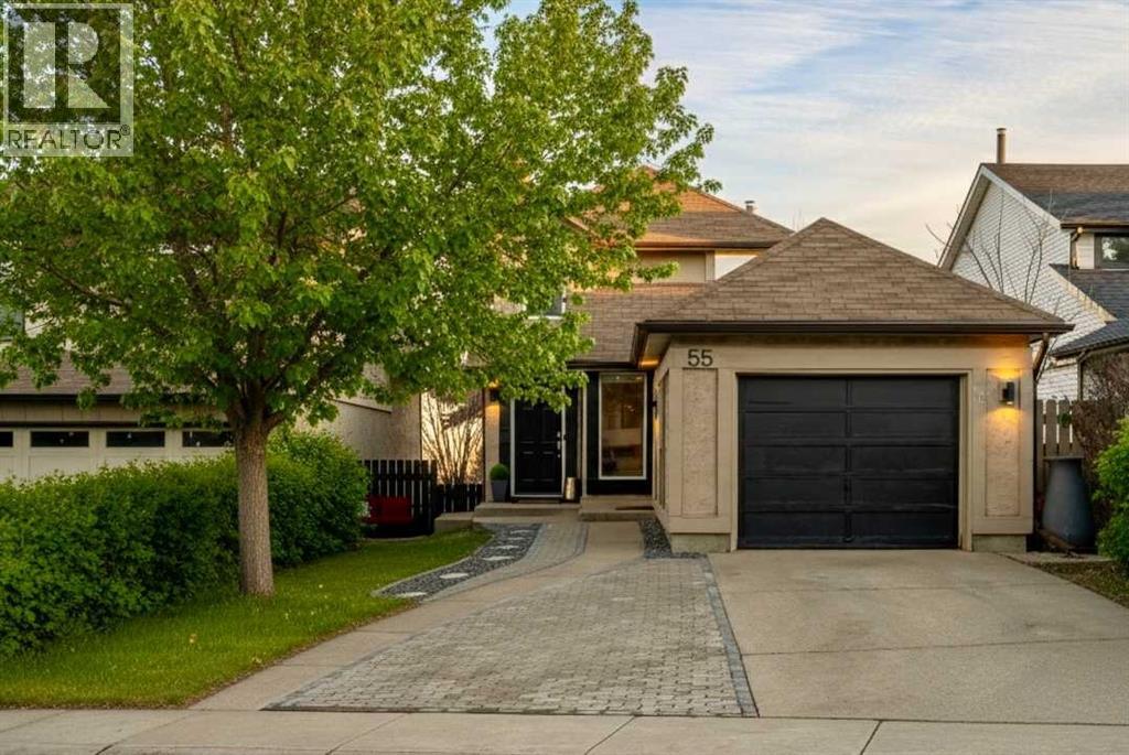 55 Coach Gate Way Sw, Calgary, Alberta  T3H 1L7 - Photo 4 - A2280840