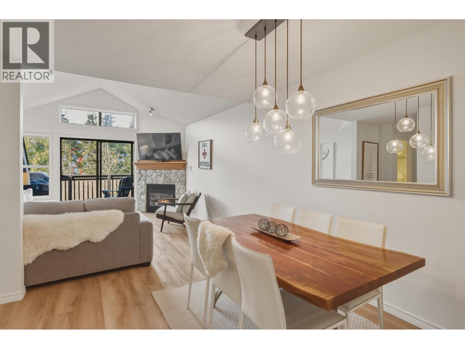 7 4890 Painted Cliff Road, Whistler, British Columbia V8E 1C9 - Photo 4 - R3074650