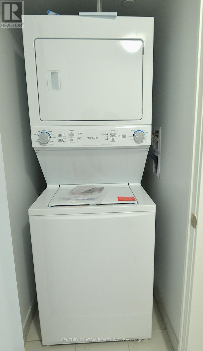 2411 - 1435 Celebration Drive, Pickering, Ontario  L1W 0C4 - Photo 12 - E12921718