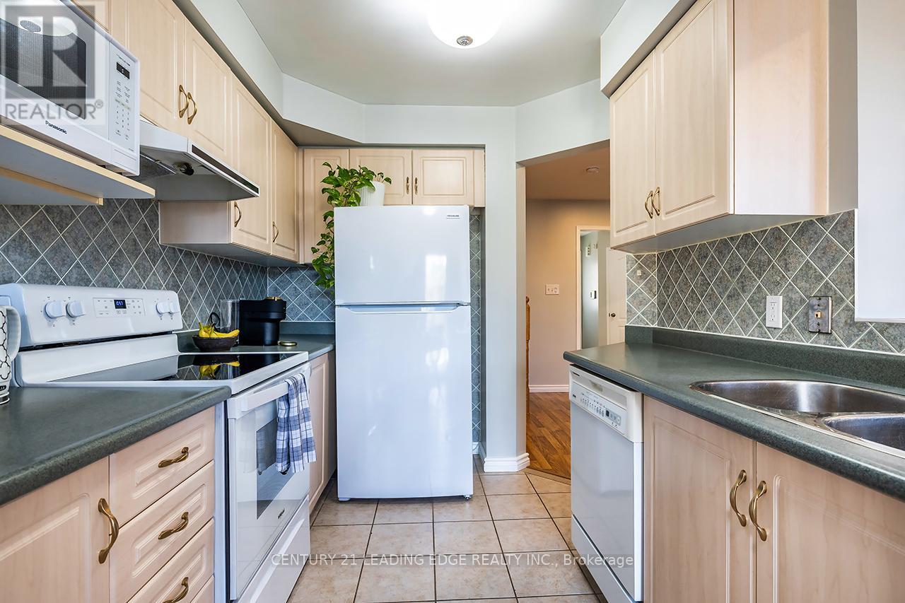 10 Oglevie Drive, Whitby, Ontario  L1R 2Y4 - Photo 19 - E12921784