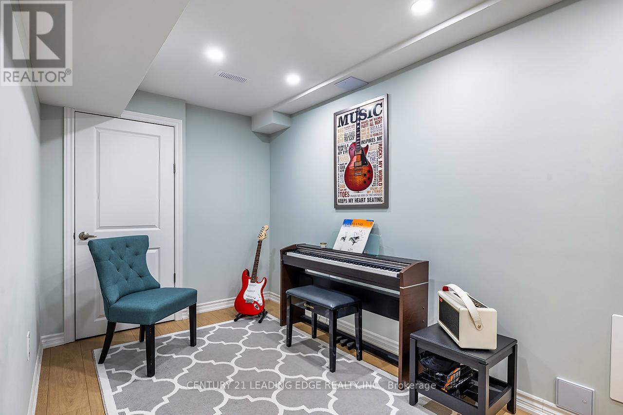 10 Oglevie Drive, Whitby, Ontario  L1R 2Y4 - Photo 25 - E12921784