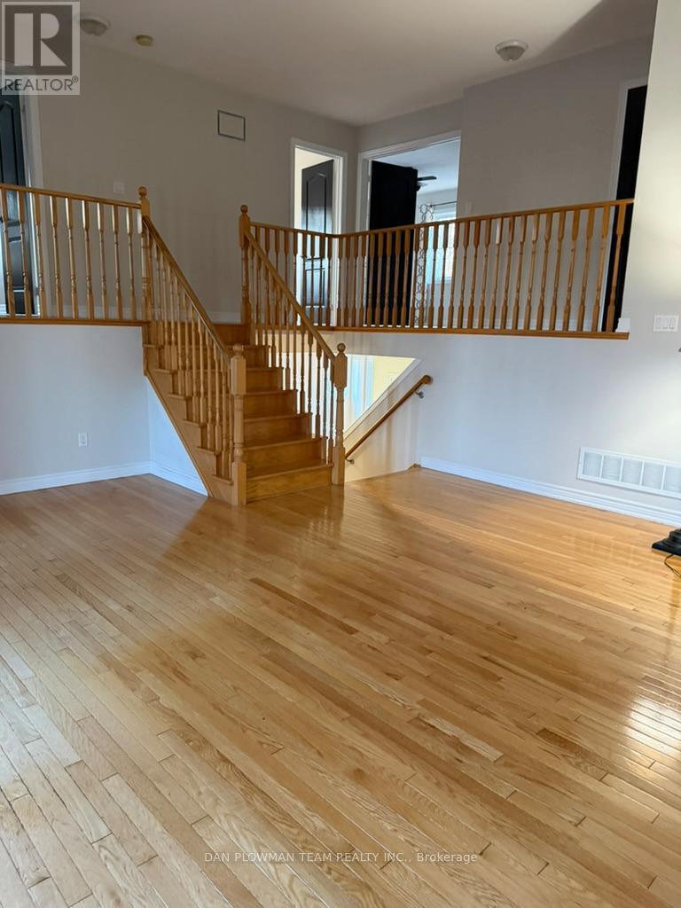 20 Brandwood Square, Ajax, Ontario  L1Z 2C1 - Photo 5 - E12921792