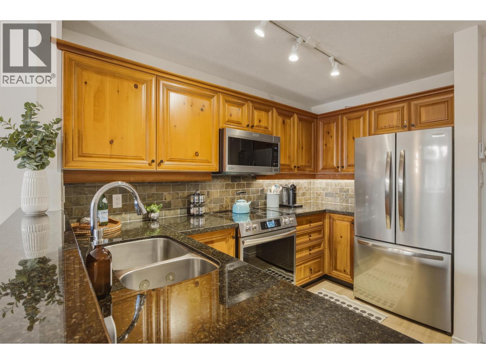 7 4890 Painted Cliff Road, Whistler, British Columbia V8E 1C9 - Photo 6 - R3074650