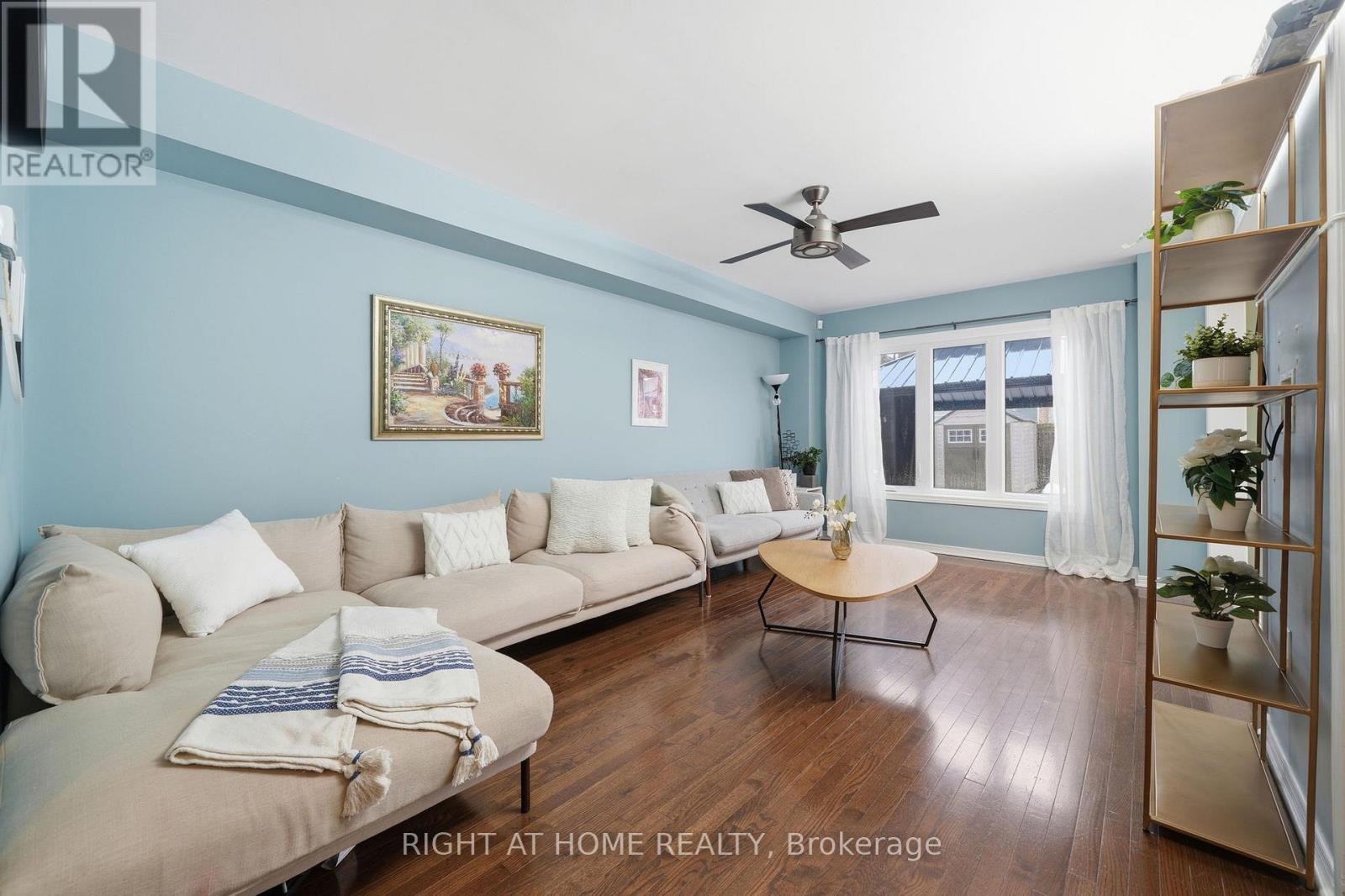 1209 Mary Lou Street, Innisfil, Ontario  L9S 0C2 - Photo 11 - N12921746