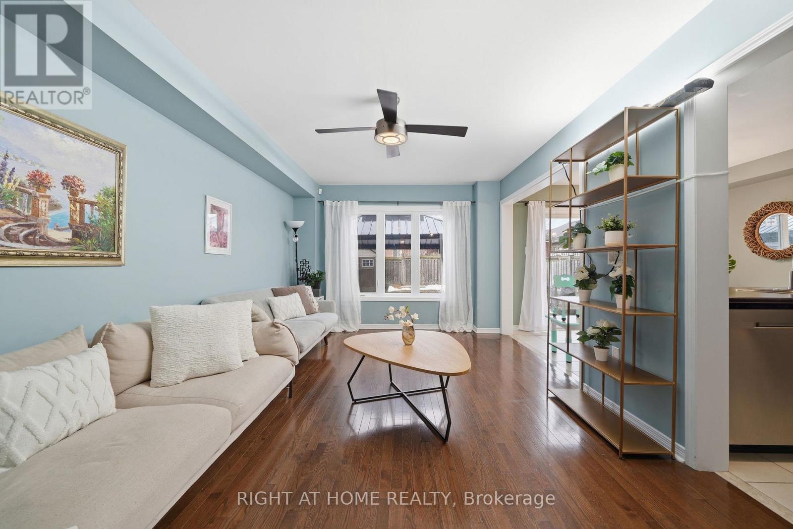 1209 Mary Lou Street, Innisfil, Ontario  L9S 0C2 - Photo 12 - N12921746