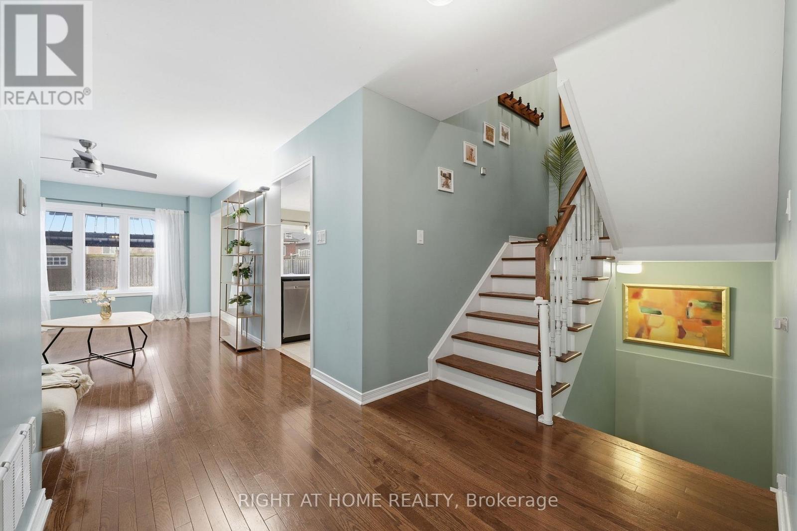 1209 Mary Lou Street, Innisfil, Ontario  L9S 0C2 - Photo 13 - N12921746