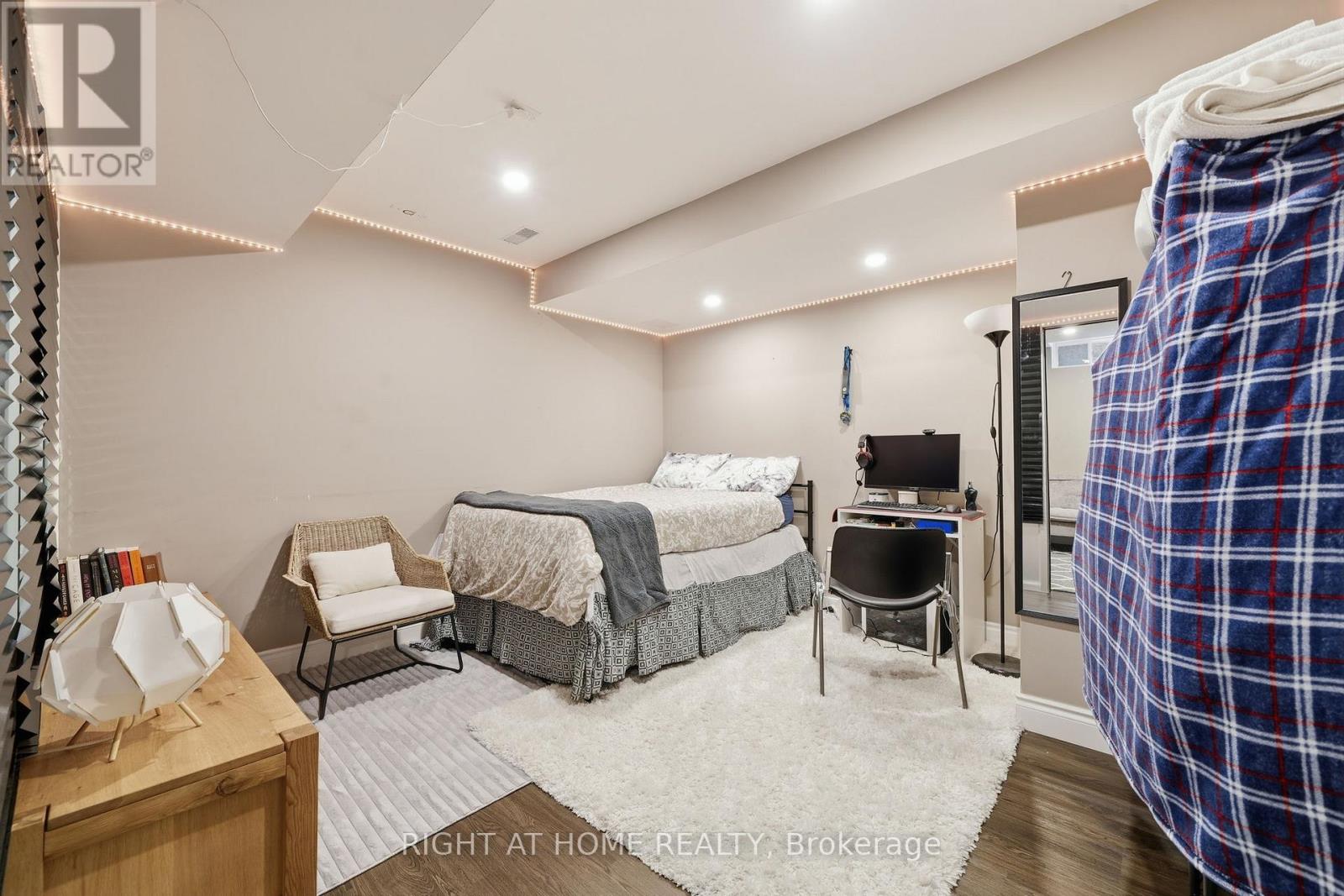 1209 Mary Lou Street, Innisfil, Ontario  L9S 0C2 - Photo 37 - N12921746