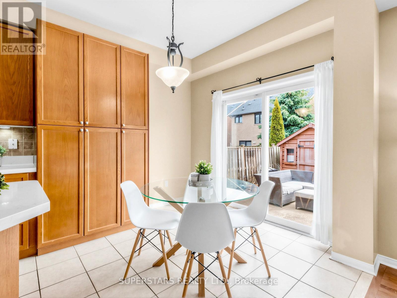 7 Wilcliff Court, Markham, Ontario  L6E 2E5 - Photo 11 - N12921758