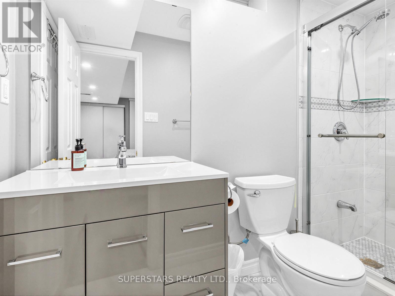 7 Wilcliff Court, Markham, Ontario  L6E 2E5 - Photo 29 - N12921758