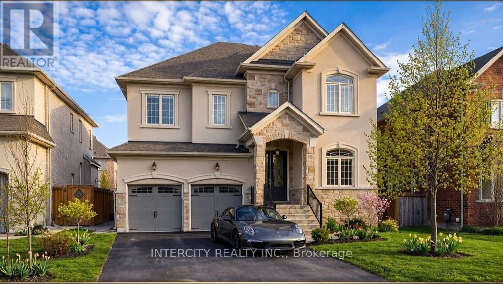 15 COASTAL TRAIL, King, Ontario
