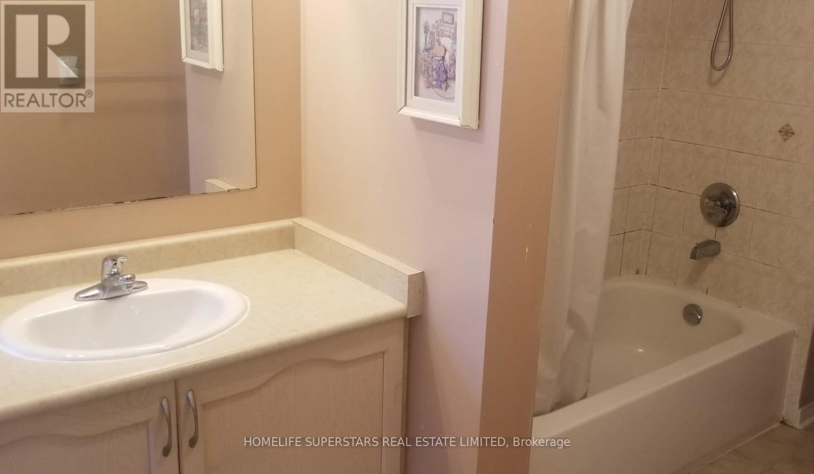 13 Grover(Main & 2nd Floor) Road, Brampton, Ontario  L6Y 5R4 - Photo 14 - W12918922