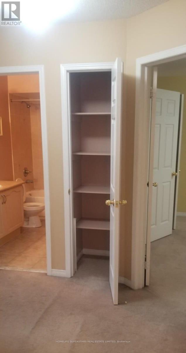 13 Grover(Main & 2nd Floor) Road, Brampton, Ontario  L6Y 5R4 - Photo 22 - W12918922