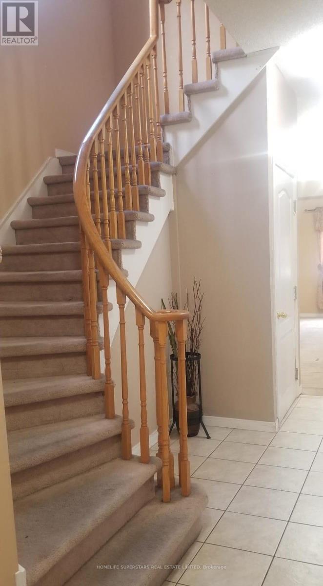 13 Grover(Main & 2nd Floor) Road, Brampton, Ontario  L6Y 5R4 - Photo 34 - W12918922