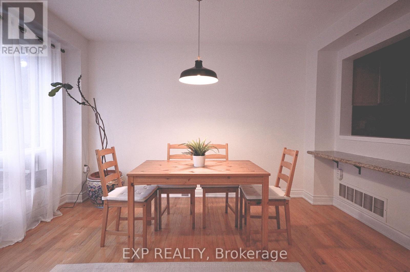 75 - 1292 Sherwood Mills Boulevard, Mississauga, Ontario  L5V 2G8 - Photo 2 - W12920702