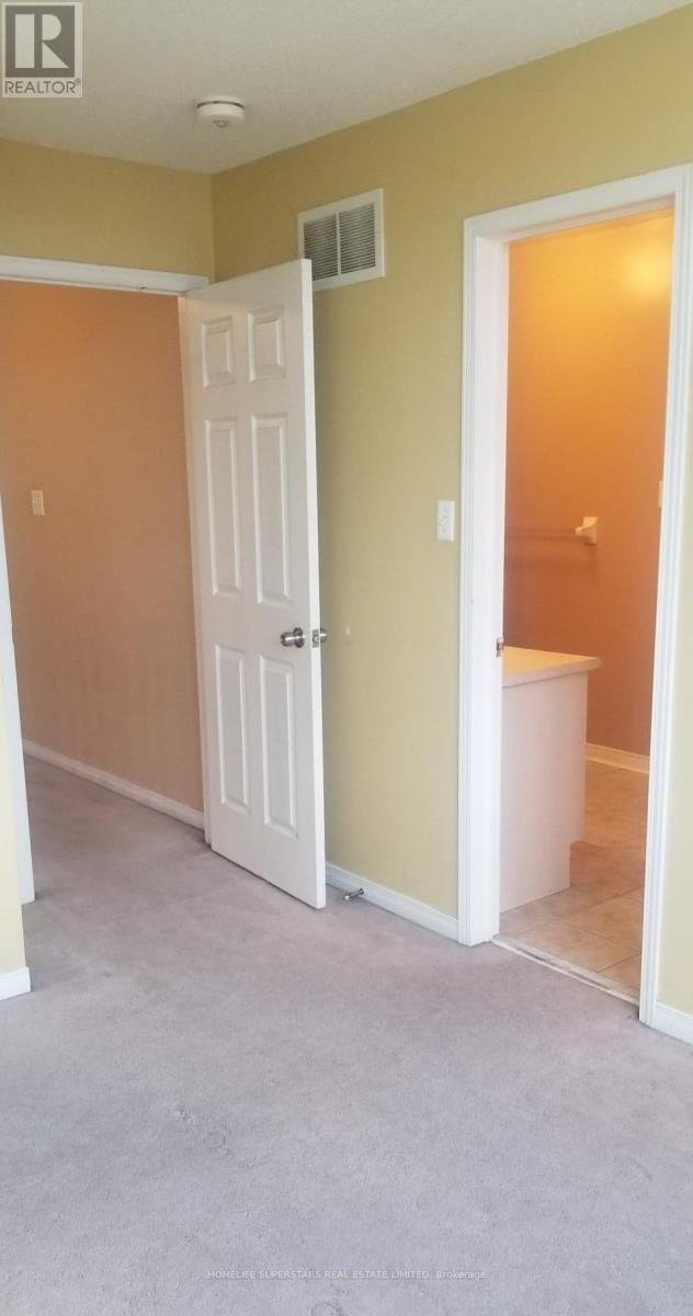 13 Grover(Main & 2nd Floor) Road, Brampton, Ontario  L6Y 5R4 - Photo 30 - W12918922