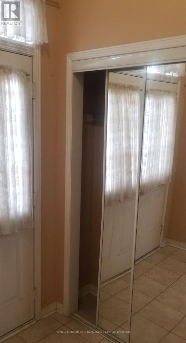 13 Grover(Main & 2nd Floor) Road, Brampton, Ontario  L6Y 5R4 - Photo 24 - W12918922