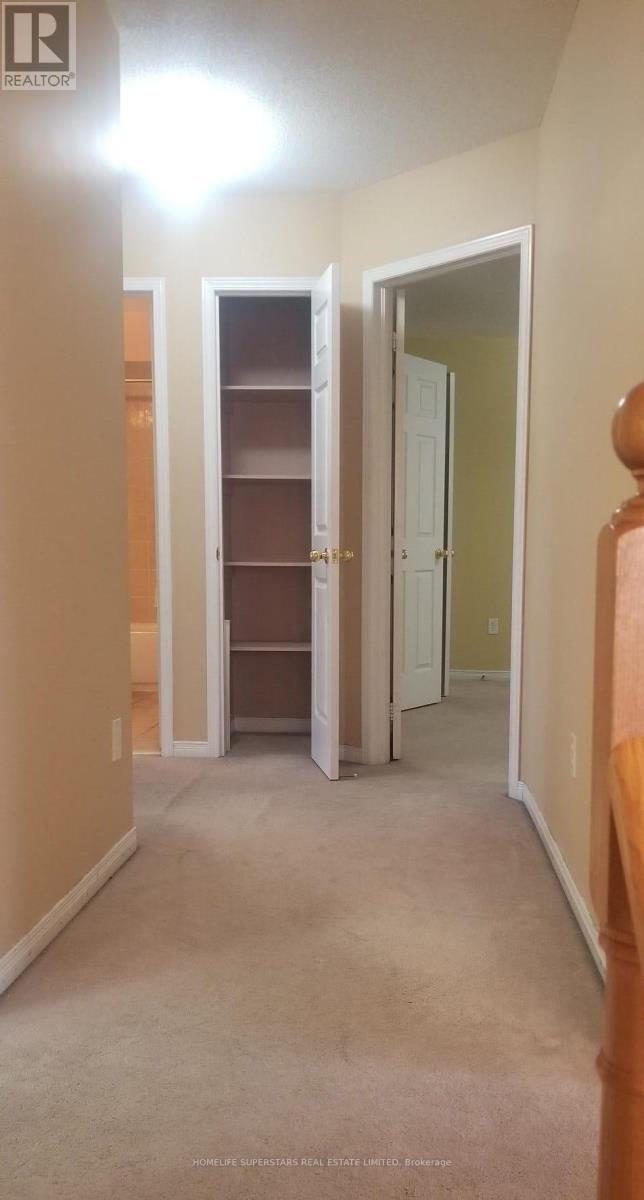 13 Grover(Main & 2nd Floor) Road, Brampton, Ontario  L6Y 5R4 - Photo 25 - W12918922