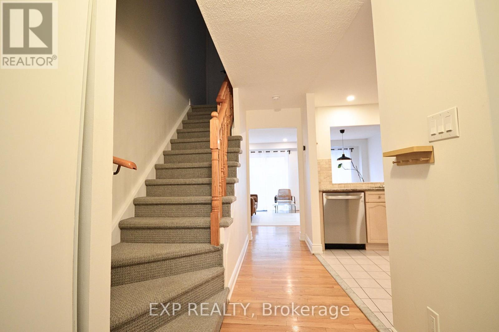 75 - 1292 Sherwood Mills Boulevard, Mississauga, Ontario  L5V 2G8 - Photo 7 - W12920702