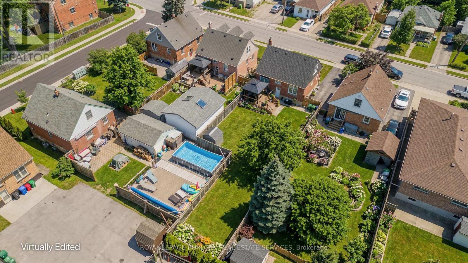 194 Crockett Street, Hamilton, Ontario  L8V 1H2 - Photo 3 - X12850346