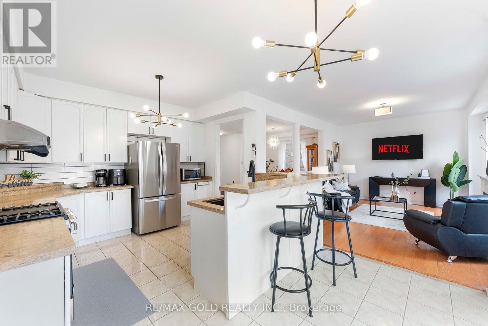 23 Pathmaster Road, Brampton, Ontario  L6P 2G8 - Photo 10 - W12921724