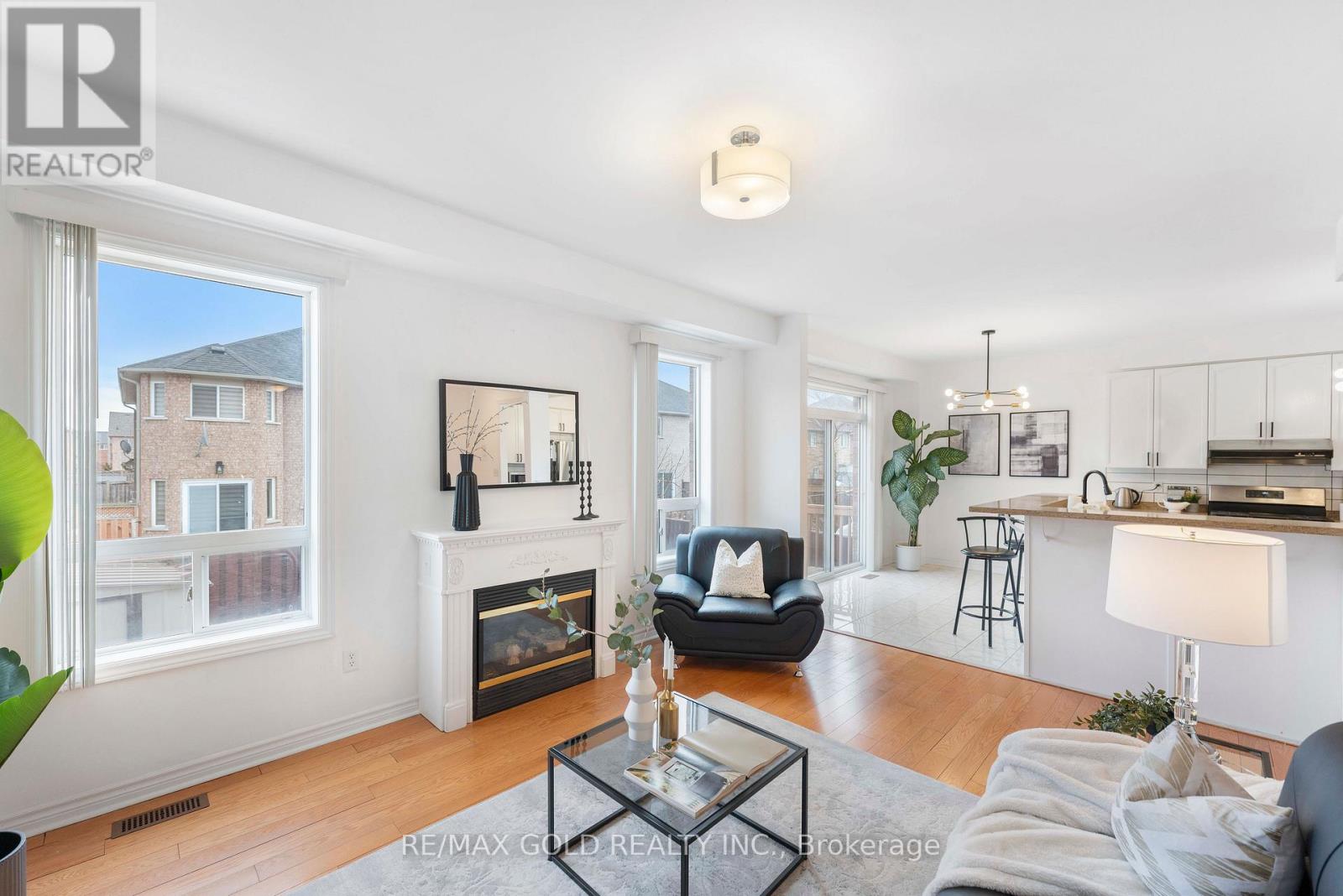 23 Pathmaster Road, Brampton, Ontario  L6P 2G8 - Photo 12 - W12921724