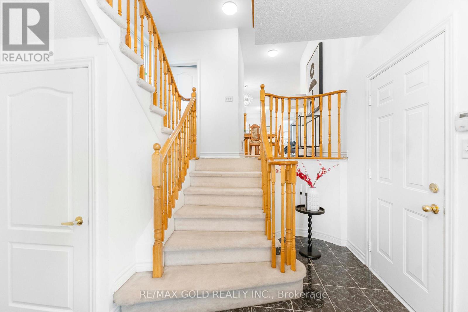 23 Pathmaster Road, Brampton, Ontario  L6P 2G8 - Photo 6 - W12921724