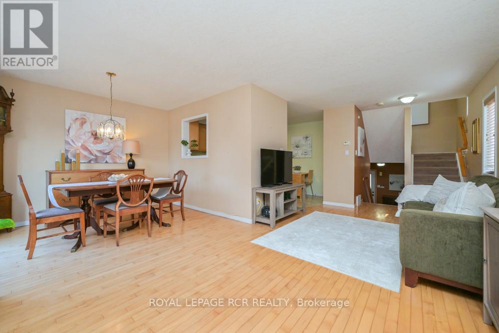 83 Glengarry Road, Orangeville, Ontario  L9W 5E2 - Photo 12 - W12921732