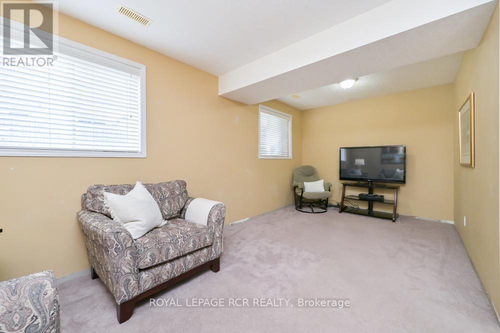 83 Glengarry Road, Orangeville, Ontario  L9W 5E2 - Photo 25 - W12921732