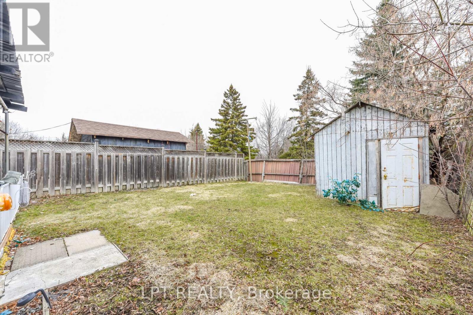 7101 Codlin Avenue, Mississauga, Ontario  L4T 2M3 - Photo 32 - W12921738