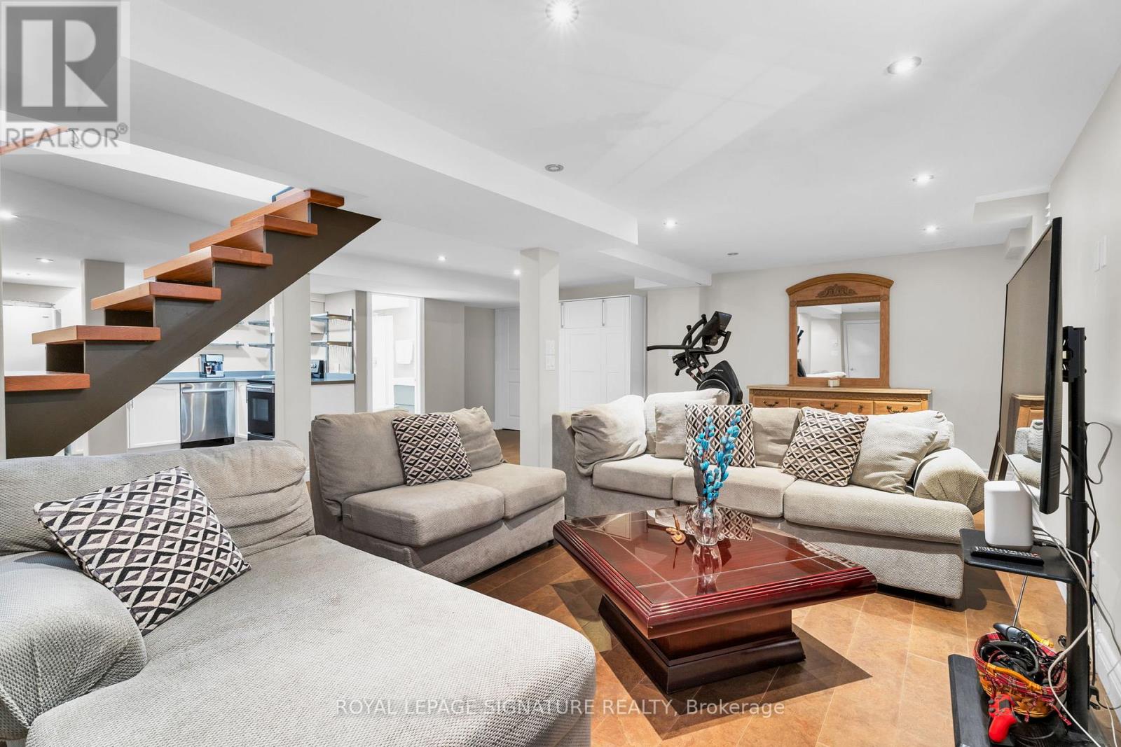 21 Bushberry Road, Brampton, Ontario  L7A 1K4 - Photo 25 - W12921740