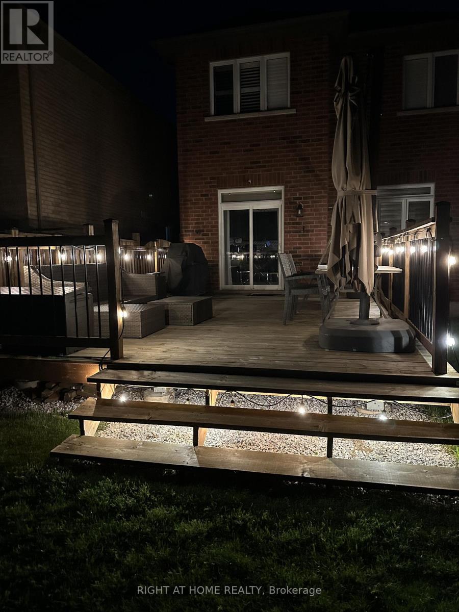 14 Duffel Crescent, Halton Hills, Ontario  L7G 0H7 - Photo 34 - W12921748