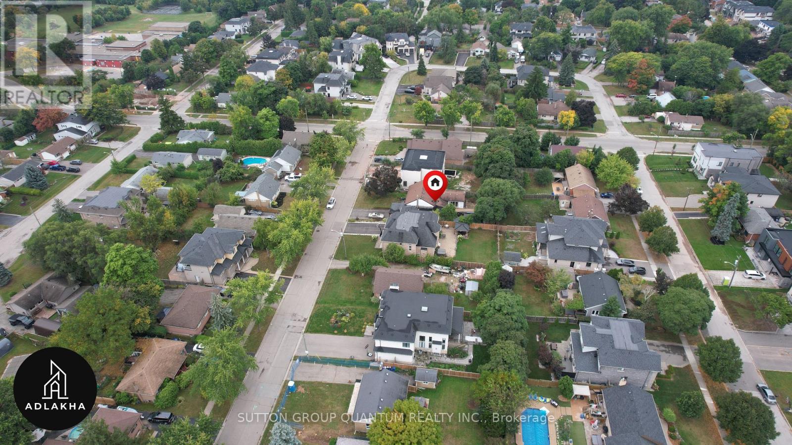 127 Mayfield Drive, Oakville, Ontario  L6H 1K6 - Photo 3 - W12921778