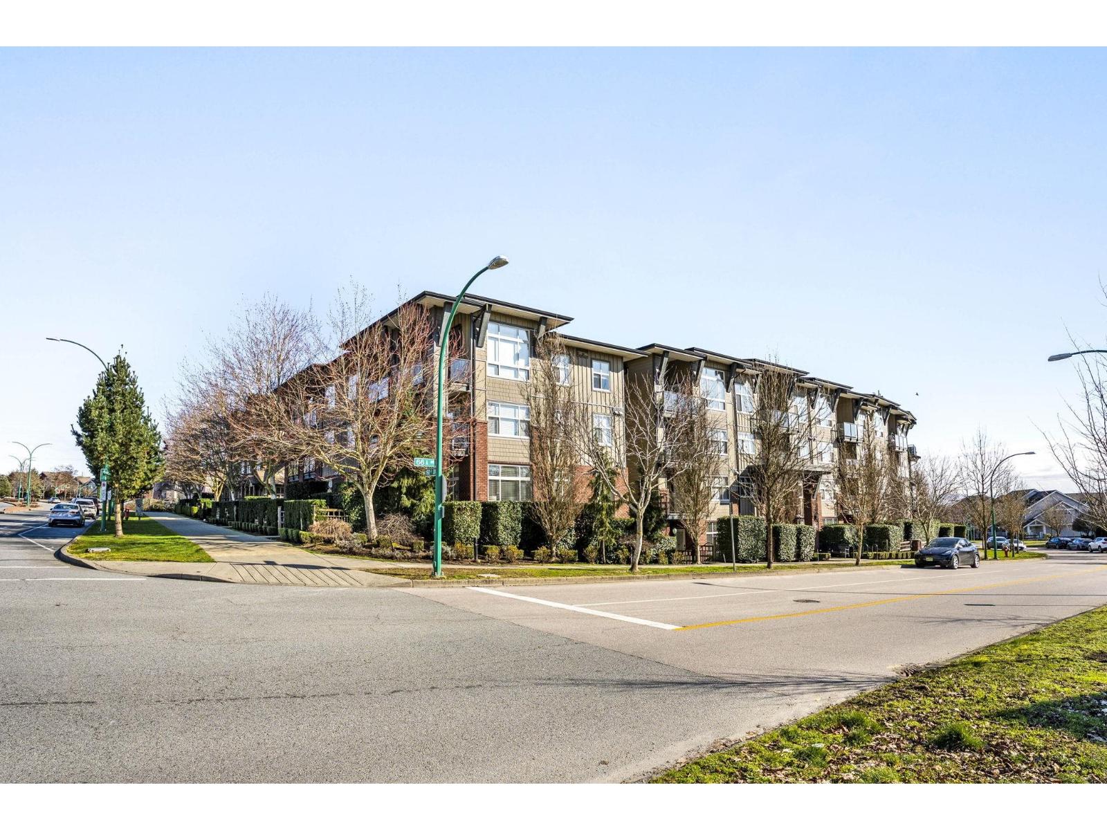 201 19201 66a Avenue, Surrey, British Columbia V4N 6N7 - Photo 2 - R3103280