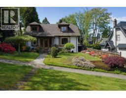 <div class="price">$3,059,000</div> 5041 Cypress Street, Vancouver<br><div style="margin-bottom:8px;"><small>Royal LePage Sterling Realty</small></div><div class='bed_bath'>5 Bed | 4 Bath</div>