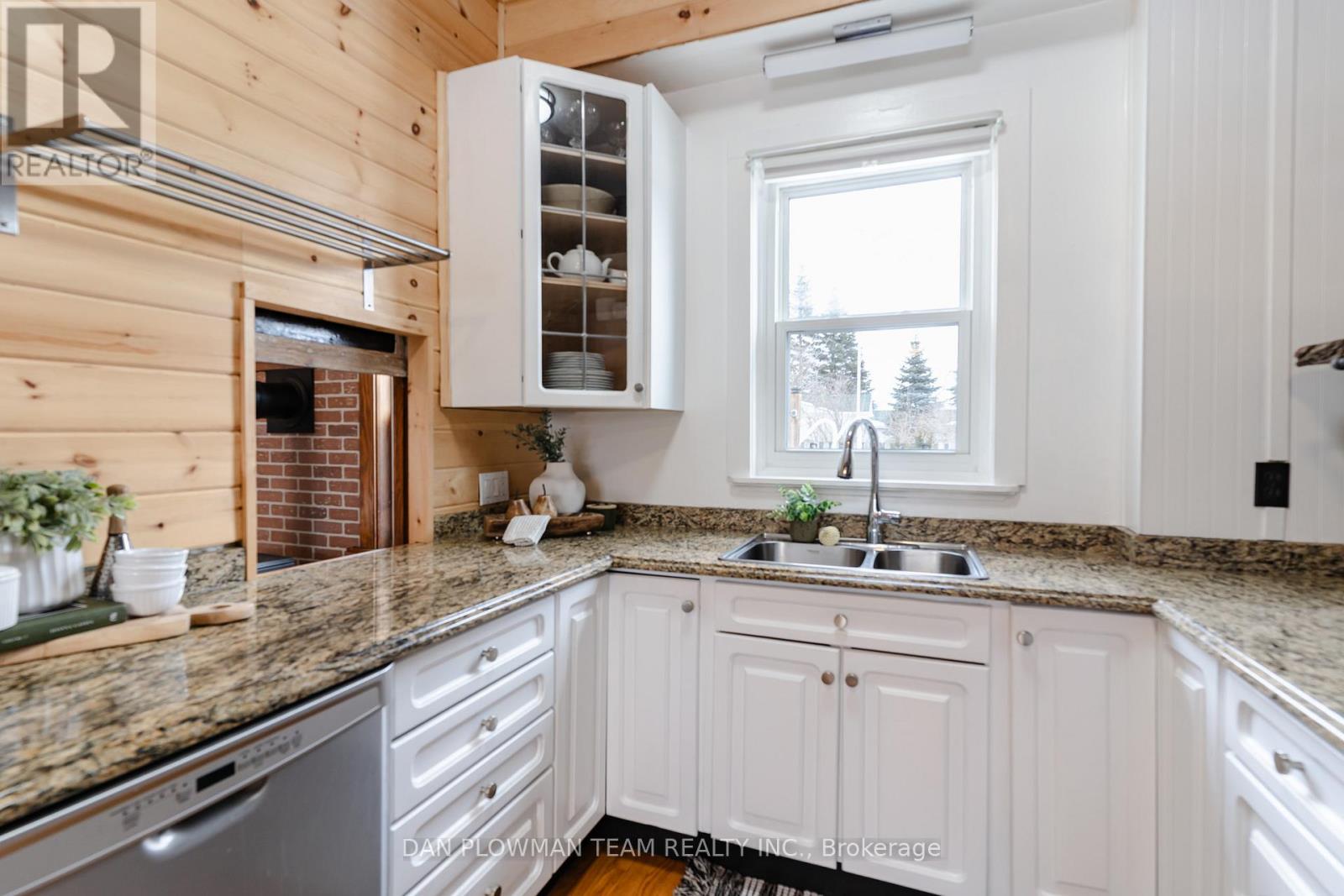 48 Dunn Street, Kawartha Lakes, Ontario  K0M 1A0 - Photo 20 - X12921704