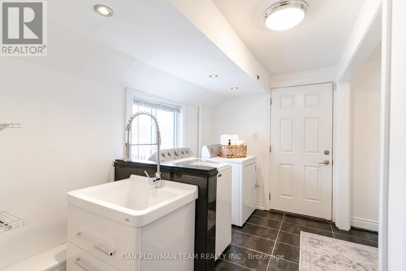 48 Dunn Street, Kawartha Lakes, Ontario  K0M 1A0 - Photo 23 - X12921704