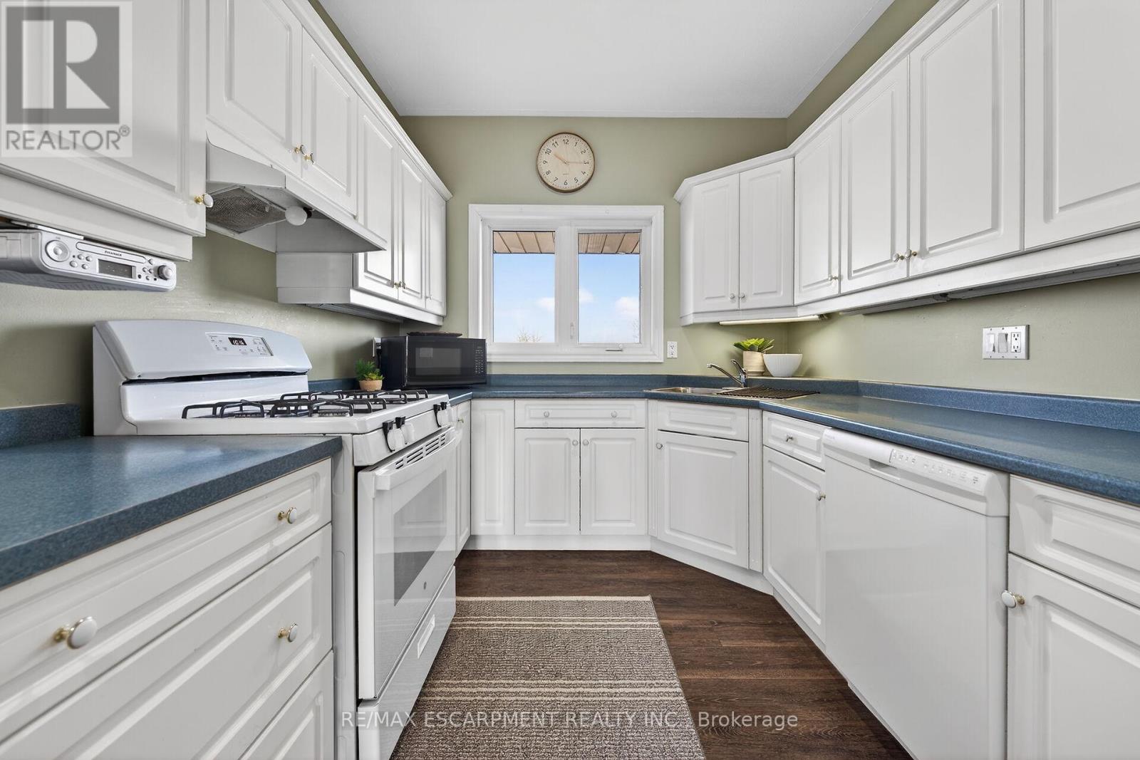 2 Foxlow Crescent, Haldimand, Ontario  N0A 1E0 - Photo 13 - X12921762