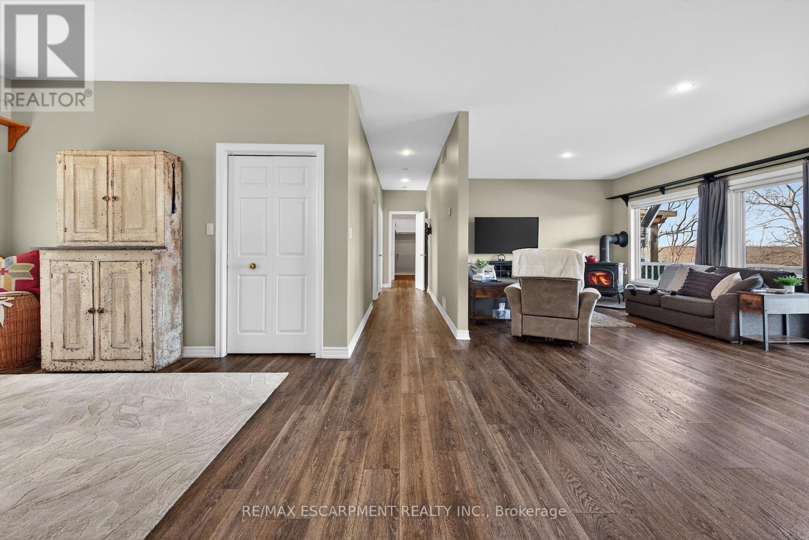 2 Foxlow Crescent, Haldimand, Ontario  N0A 1E0 - Photo 16 - X12921762